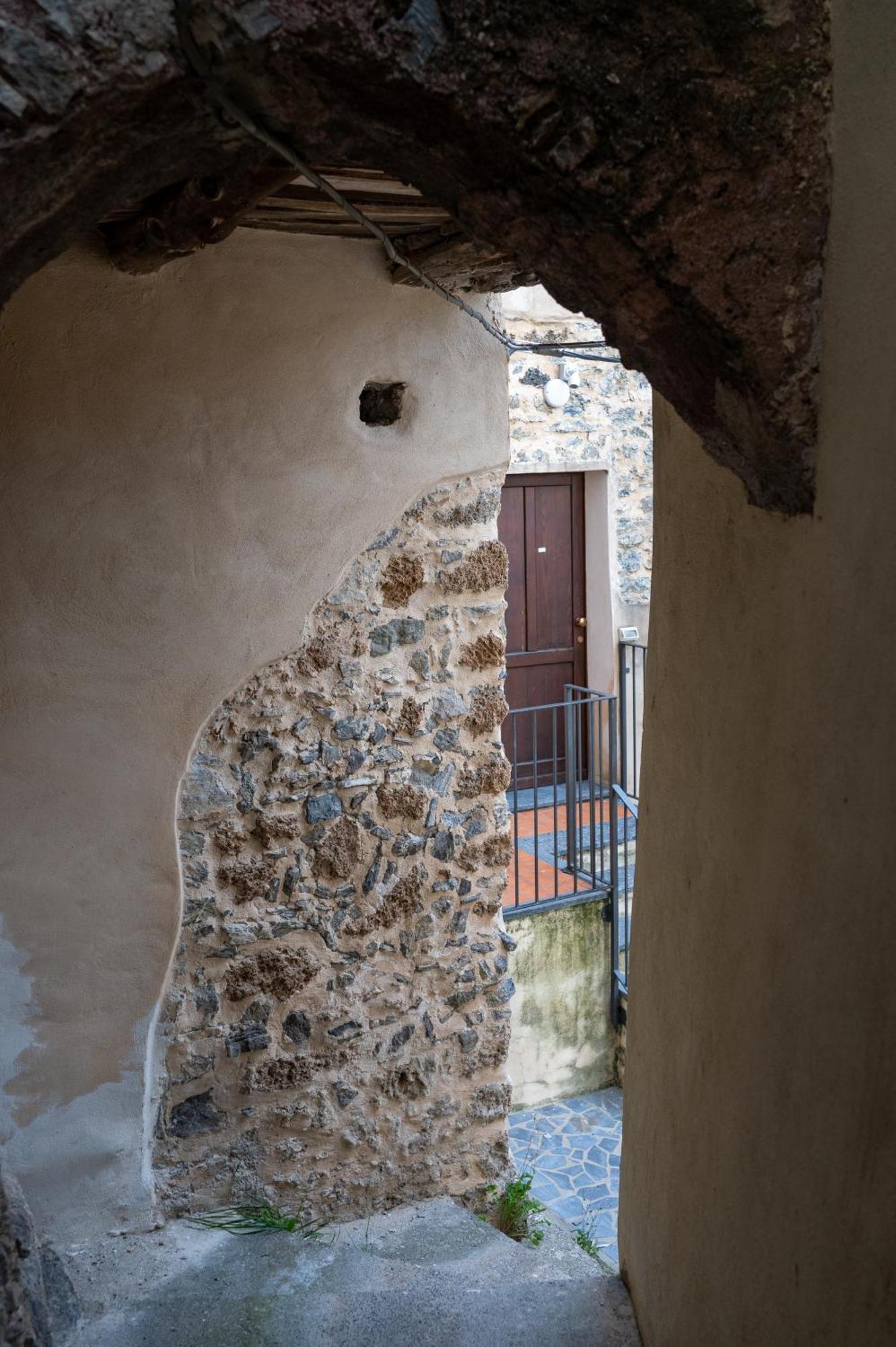 Dimora Del Borgo Affittacamere Sangineto Luaran gambar